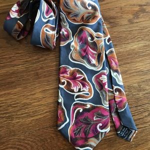 SOLD Christian Dior mens necktie silk Italy paisley
